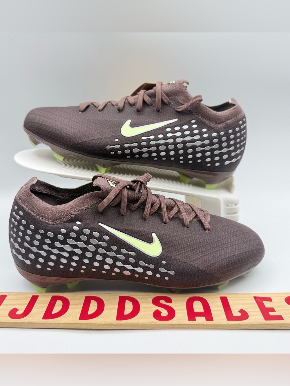 Nike Zoom Mercurial Vapor 16 Pro FG Kylian Mbappé Plum HF5450-200 GS Size 5Y